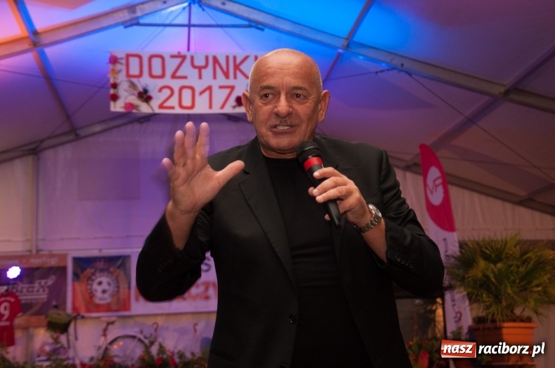 Zdjęcie w galerii na portalu naszraciborz.pl: Marcin Daniec gwiazdą dożynek i dziesięciolecia LKS w Raszczycach wiadomości z regionu