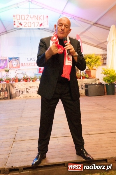 Zdjęcie w galerii na portalu naszraciborz.pl: Marcin Daniec gwiazdą dożynek i dziesięciolecia LKS w Raszczycach wiadomości z regionu