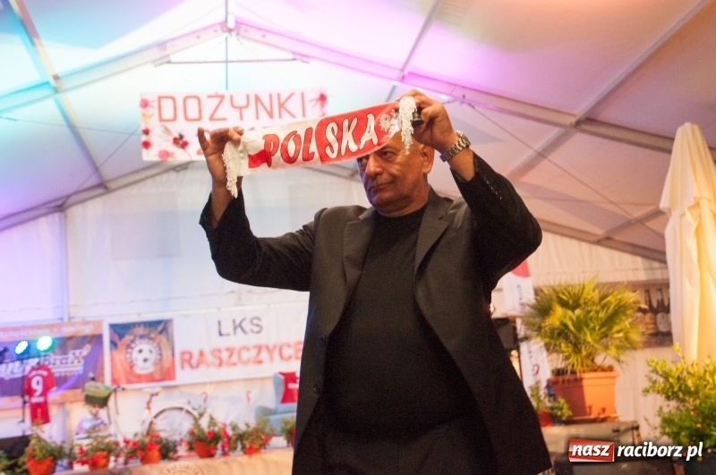Zdjęcie w galerii na portalu naszraciborz.pl: Marcin Daniec gwiazdą dożynek i dziesięciolecia LKS w Raszczycach wiadomości z regionu