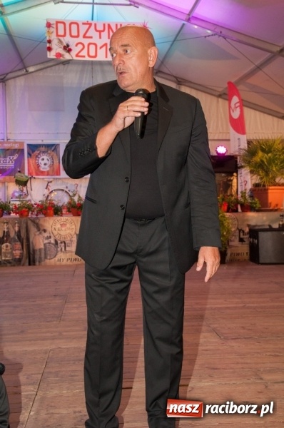 Zdjęcie w galerii na portalu naszraciborz.pl: Marcin Daniec gwiazdą dożynek i dziesięciolecia LKS w Raszczycach wiadomości z regionu