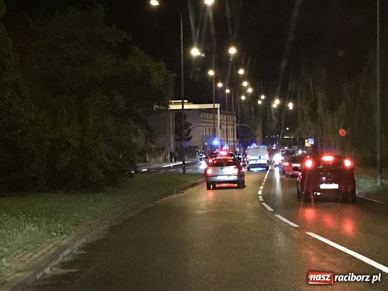 Zdjęcie w galerii na portalu naszraciborz.pl: Nietrzeźwy kierowca seicento potrącił nietrzeźwego rowerzystę!  wiadomości z regionu