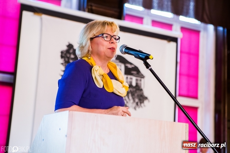 Zdjęcie w galerii na portalu naszraciborz.pl: Powiatowa inauguracja roku szkolnego w I LO wiadomości z regionu