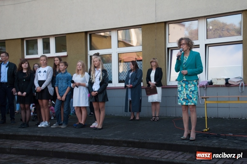 Zdjęcie w galerii na portalu naszraciborz.pl: SP18 rozpoczęła rok szkolny w dużo większym składzie wiadomości z regionu