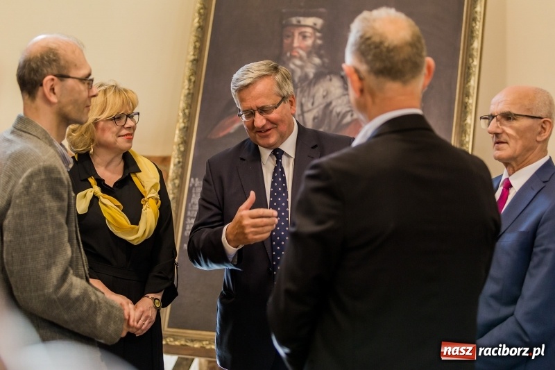 Zdjęcie w galerii na portalu naszraciborz.pl: Niemal pełna sala na spotkaniu z Bronisławem Komorowskim  wiadomości z regionu