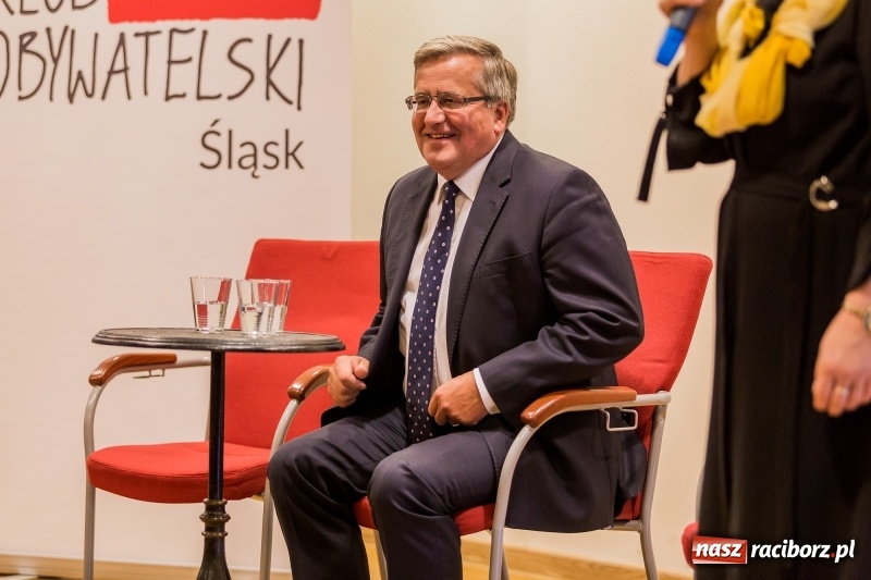 Zdjęcie w galerii na portalu naszraciborz.pl: Niemal pełna sala na spotkaniu z Bronisławem Komorowskim  wiadomości z regionu