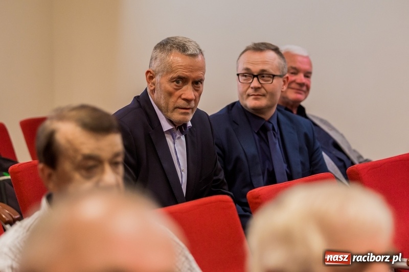 Zdjęcie w galerii na portalu naszraciborz.pl: Niemal pełna sala na spotkaniu z Bronisławem Komorowskim  wiadomości z regionu