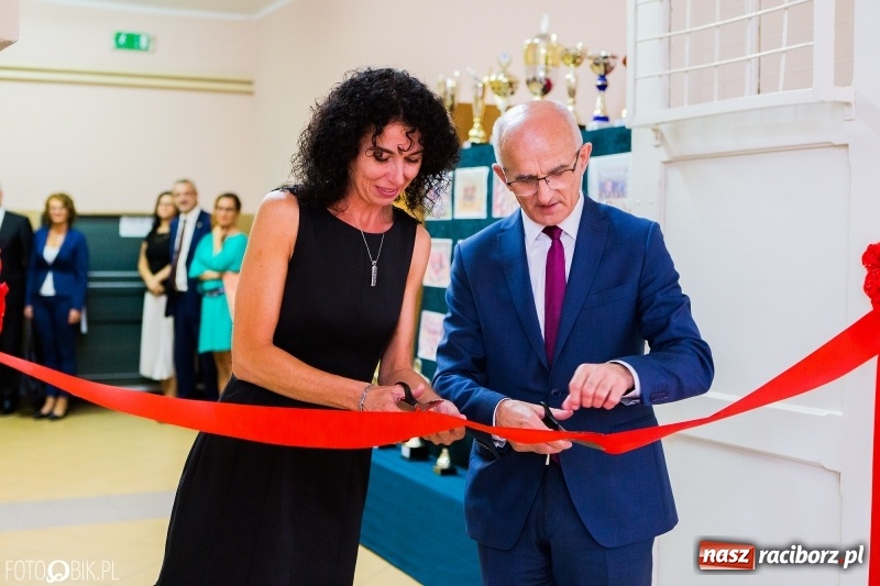 Zdjęcie w galerii na portalu naszraciborz.pl: Odremontowana sala gimnastyczna ZSO nr 1 oficjalnie otwarta  wiadomości z regionu
