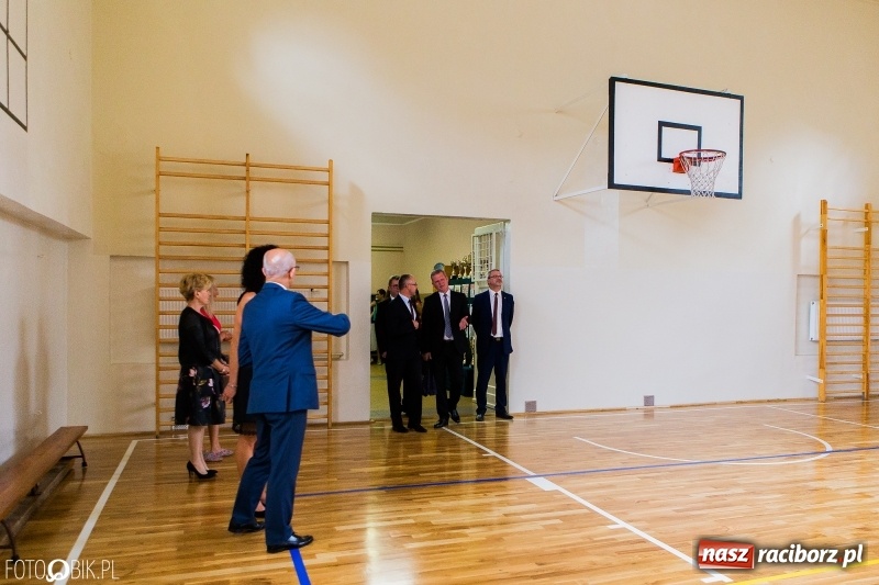 Zdjęcie w galerii na portalu naszraciborz.pl: Odremontowana sala gimnastyczna ZSO nr 1 oficjalnie otwarta  wiadomości z regionu