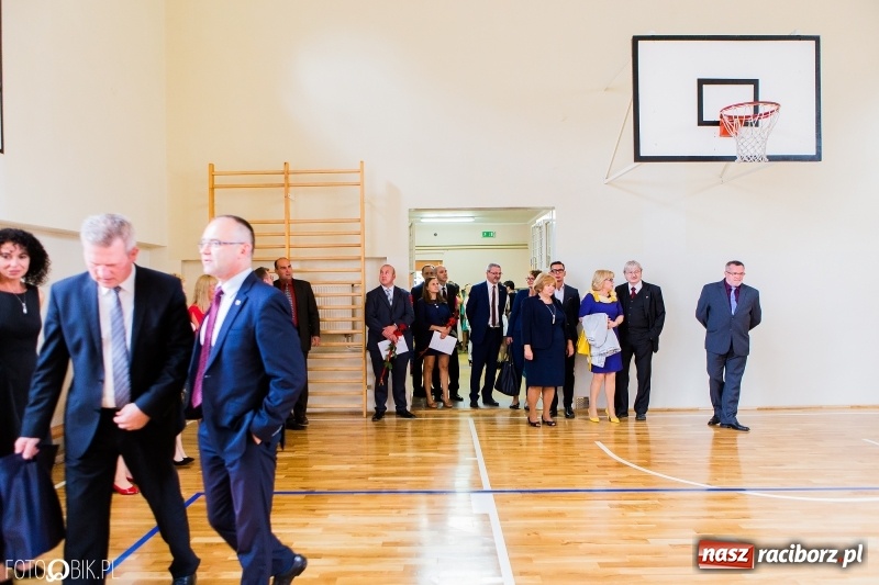 Zdjęcie w galerii na portalu naszraciborz.pl: Odremontowana sala gimnastyczna ZSO nr 1 oficjalnie otwarta  wiadomości z regionu