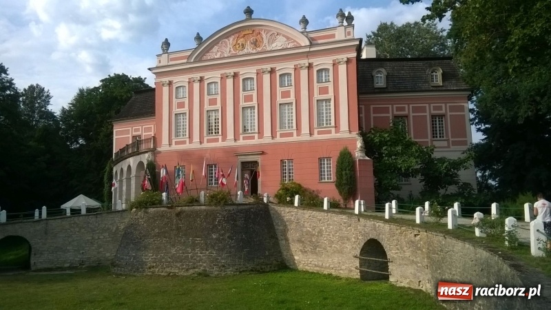 Zdjęcie w galerii na portalu naszraciborz.pl: Prus i Torbicka, Ojciec Mateusz i cenny kamień, czyli Kobiety aktywne na wycieczce wiadomości z regionu