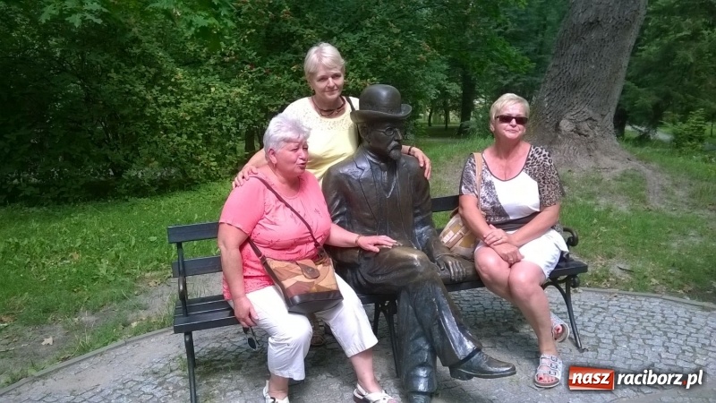 Zdjęcie w galerii na portalu naszraciborz.pl: Prus i Torbicka, Ojciec Mateusz i cenny kamień, czyli Kobiety aktywne na wycieczce wiadomości z regionu