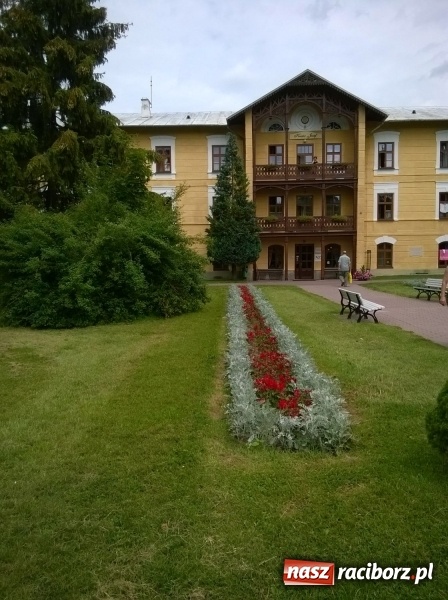 Zdjęcie w galerii na portalu naszraciborz.pl: Prus i Torbicka, Ojciec Mateusz i cenny kamień, czyli Kobiety aktywne na wycieczce wiadomości z regionu