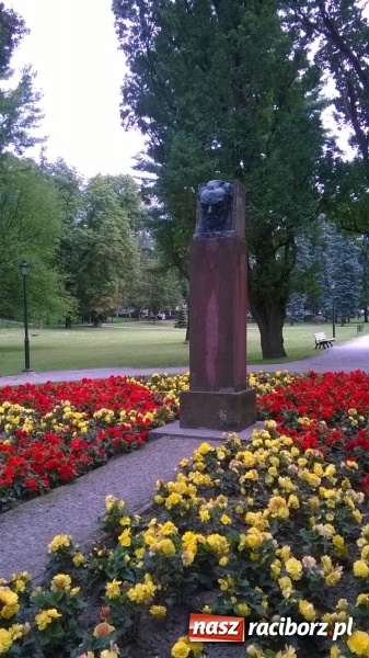 Zdjęcie w galerii na portalu naszraciborz.pl: Prus i Torbicka, Ojciec Mateusz i cenny kamień, czyli Kobiety aktywne na wycieczce wiadomości z regionu