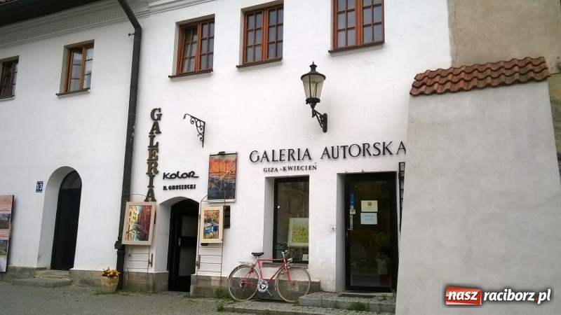 Zdjęcie w galerii na portalu naszraciborz.pl: Prus i Torbicka, Ojciec Mateusz i cenny kamień, czyli Kobiety aktywne na wycieczce wiadomości z regionu