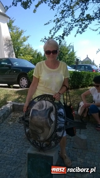 Zdjęcie w galerii na portalu naszraciborz.pl: Prus i Torbicka, Ojciec Mateusz i cenny kamień, czyli Kobiety aktywne na wycieczce wiadomości z regionu