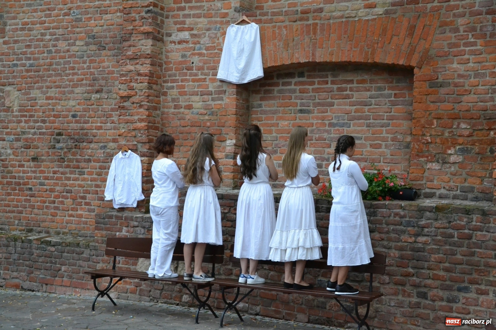 Zdjęcie w galerii na portalu naszraciborz.pl: I AM – Jestem - finał działań artystycznych podsumowano na Zamku Piastowskim wiadomości z regionu