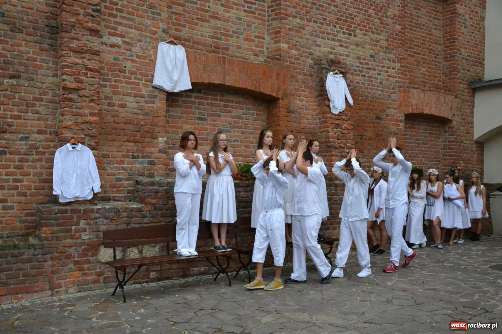 Zdjęcie w galerii na portalu naszraciborz.pl: I AM – Jestem - finał działań artystycznych podsumowano na Zamku Piastowskim wiadomości z regionu