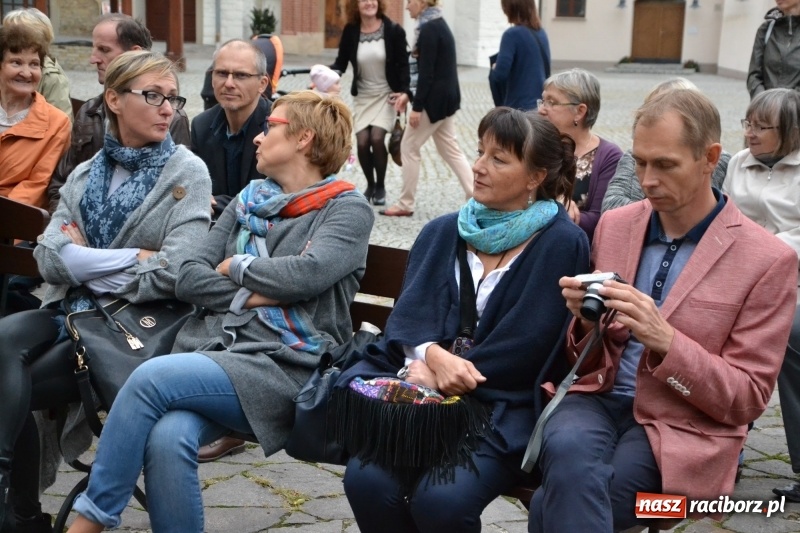 Zdjęcie w galerii na portalu naszraciborz.pl: I AM – Jestem - finał działań artystycznych podsumowano na Zamku Piastowskim wiadomości z regionu