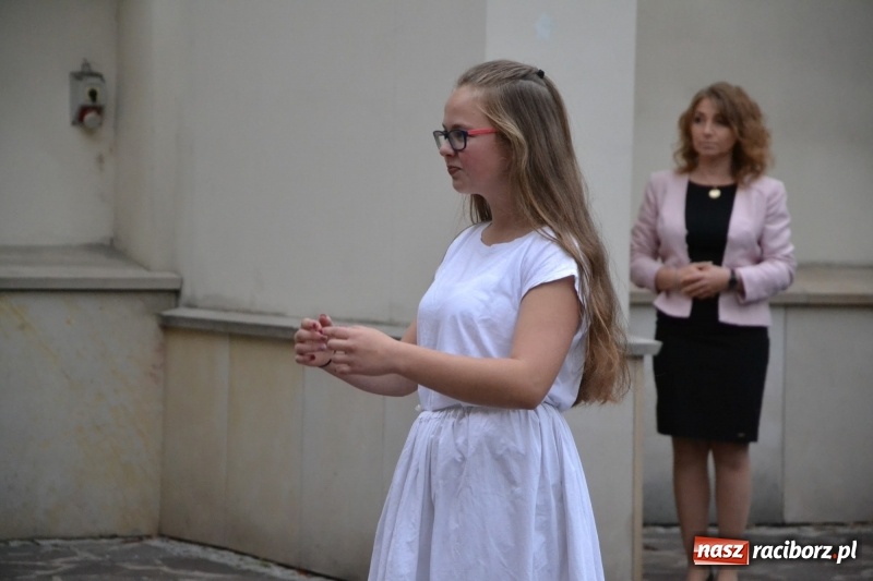 Zdjęcie w galerii na portalu naszraciborz.pl: I AM – Jestem - finał działań artystycznych podsumowano na Zamku Piastowskim wiadomości z regionu