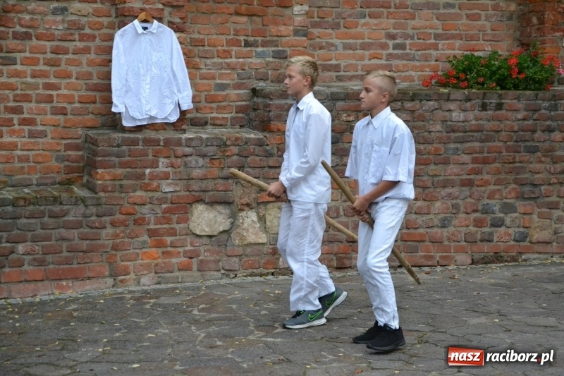 Zdjęcie w galerii na portalu naszraciborz.pl: I AM – Jestem - finał działań artystycznych podsumowano na Zamku Piastowskim wiadomości z regionu