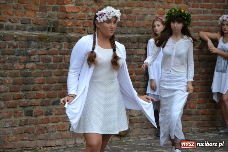 Zdjęcie w galerii na portalu naszraciborz.pl: I AM – Jestem - finał działań artystycznych podsumowano na Zamku Piastowskim wiadomości z regionu