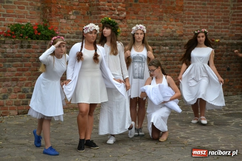 Zdjęcie w galerii na portalu naszraciborz.pl: I AM – Jestem - finał działań artystycznych podsumowano na Zamku Piastowskim wiadomości z regionu