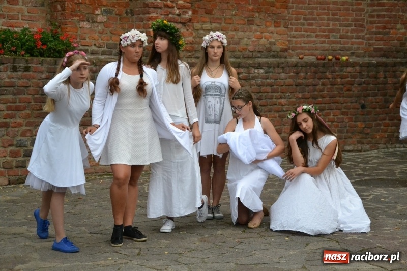 Zdjęcie w galerii na portalu naszraciborz.pl: I AM – Jestem - finał działań artystycznych podsumowano na Zamku Piastowskim wiadomości z regionu