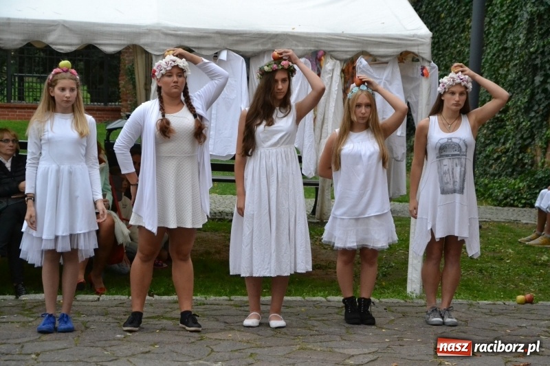 Zdjęcie w galerii na portalu naszraciborz.pl: I AM – Jestem - finał działań artystycznych podsumowano na Zamku Piastowskim wiadomości z regionu