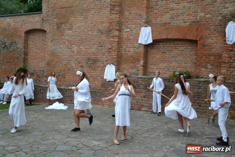 Zdjęcie w galerii na portalu naszraciborz.pl: I AM – Jestem - finał działań artystycznych podsumowano na Zamku Piastowskim wiadomości z regionu