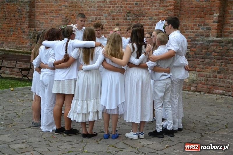 Zdjęcie w galerii na portalu naszraciborz.pl: I AM – Jestem - finał działań artystycznych podsumowano na Zamku Piastowskim wiadomości z regionu