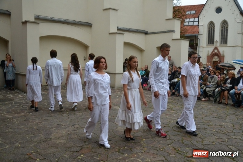 Zdjęcie w galerii na portalu naszraciborz.pl: I AM – Jestem - finał działań artystycznych podsumowano na Zamku Piastowskim wiadomości z regionu