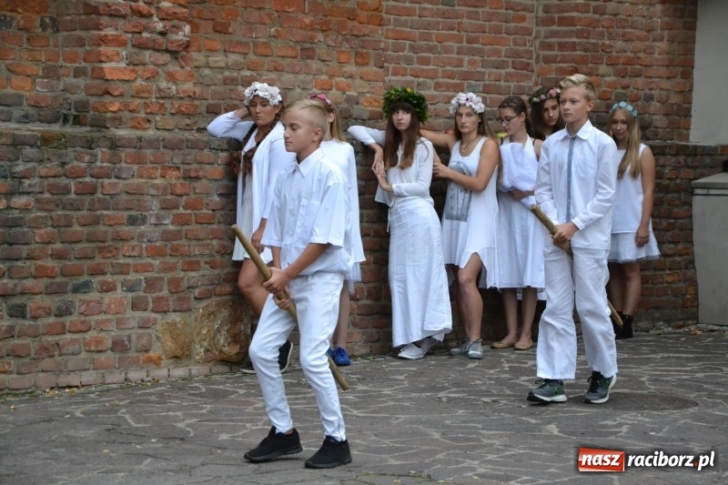 Zdjęcie w galerii na portalu naszraciborz.pl: I AM – Jestem - finał działań artystycznych podsumowano na Zamku Piastowskim wiadomości z regionu