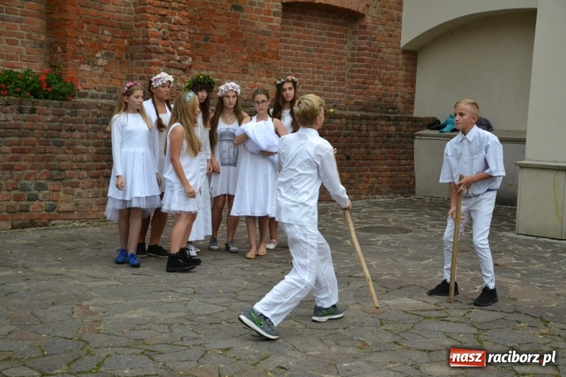 Zdjęcie w galerii na portalu naszraciborz.pl: I AM – Jestem - finał działań artystycznych podsumowano na Zamku Piastowskim wiadomości z regionu