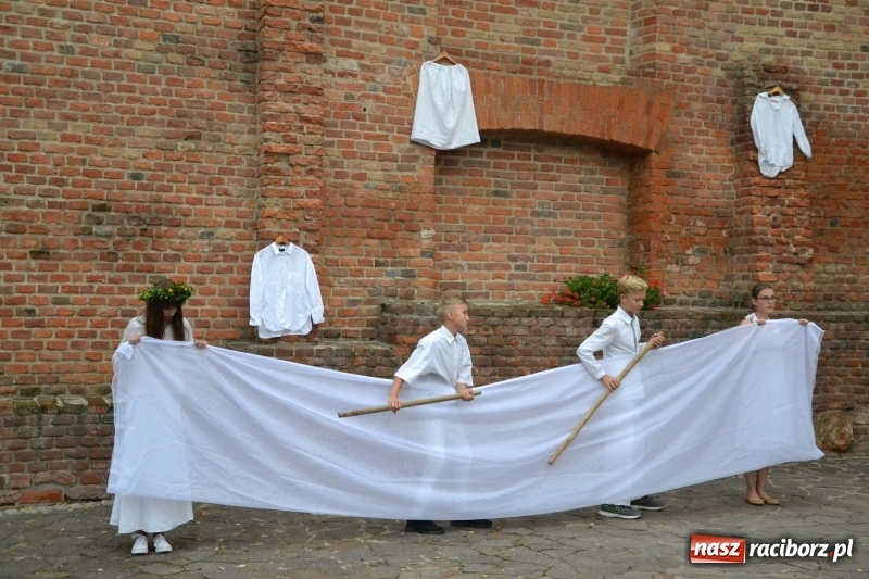 Zdjęcie w galerii na portalu naszraciborz.pl: I AM – Jestem - finał działań artystycznych podsumowano na Zamku Piastowskim wiadomości z regionu