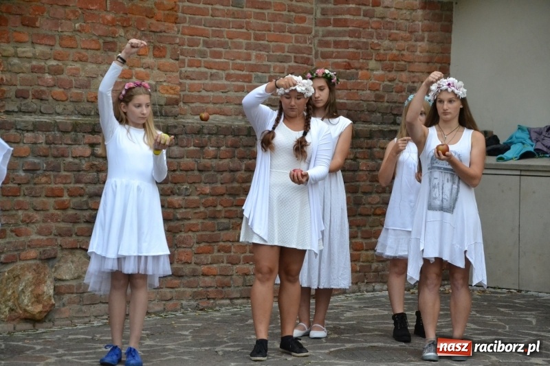 Zdjęcie w galerii na portalu naszraciborz.pl: I AM – Jestem - finał działań artystycznych podsumowano na Zamku Piastowskim wiadomości z regionu