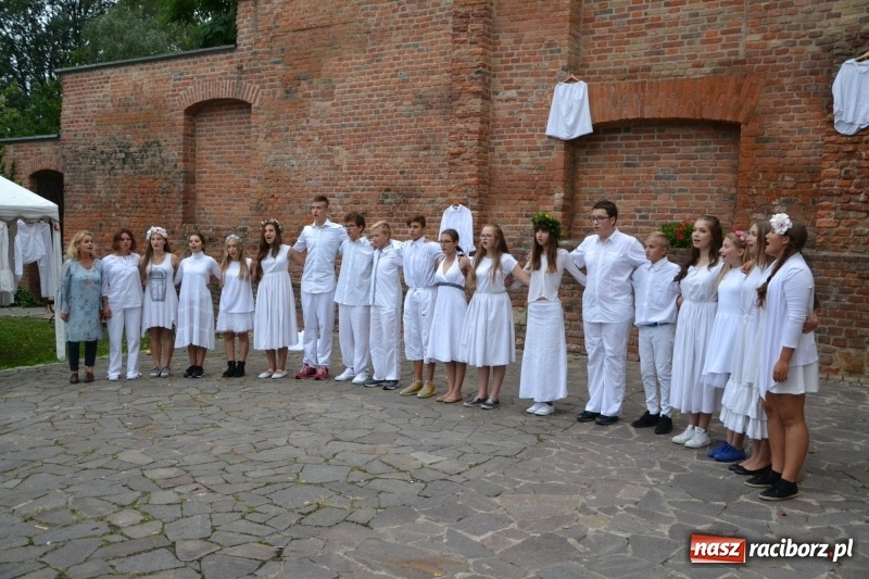 Zdjęcie w galerii na portalu naszraciborz.pl: I AM – Jestem - finał działań artystycznych podsumowano na Zamku Piastowskim wiadomości z regionu