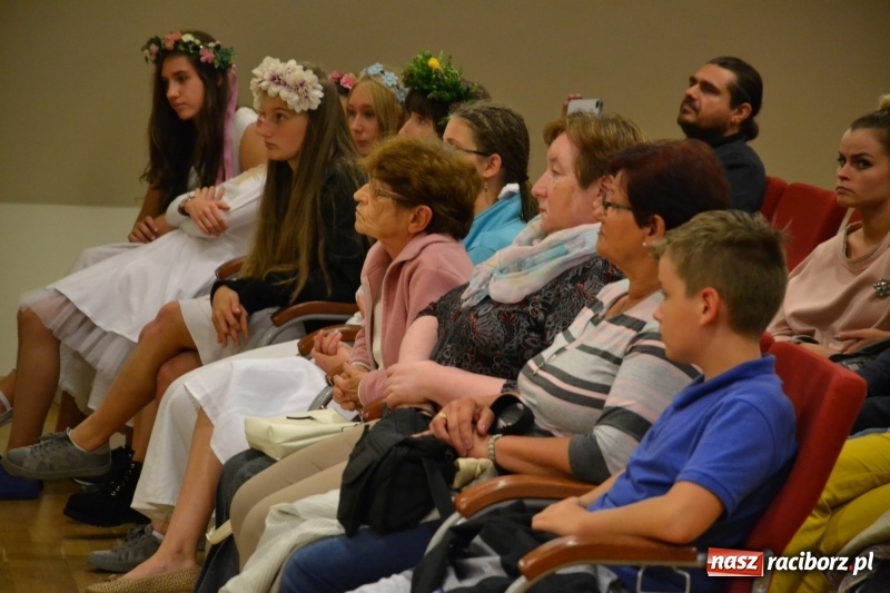 Zdjęcie w galerii na portalu naszraciborz.pl: I AM – Jestem - finał działań artystycznych podsumowano na Zamku Piastowskim wiadomości z regionu