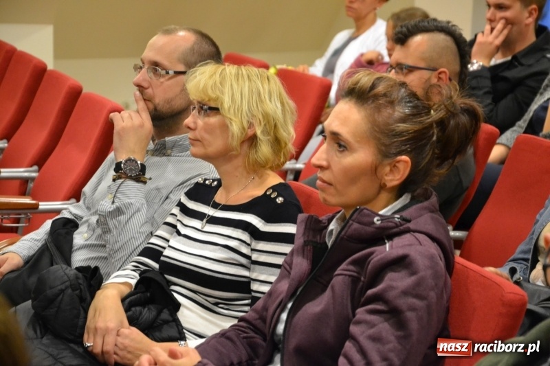 Zdjęcie w galerii na portalu naszraciborz.pl: I AM – Jestem - finał działań artystycznych podsumowano na Zamku Piastowskim wiadomości z regionu