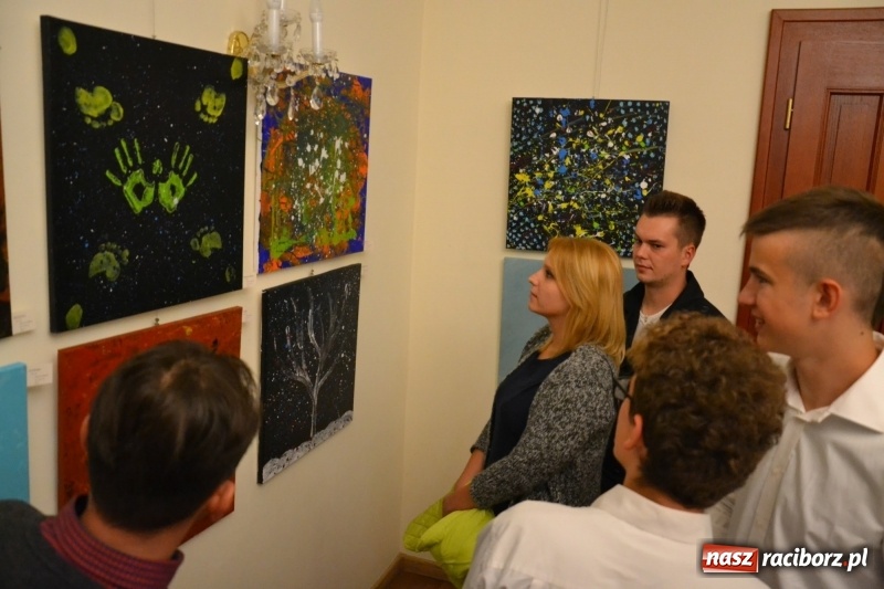 Zdjęcie w galerii na portalu naszraciborz.pl: I AM – Jestem - finał działań artystycznych podsumowano na Zamku Piastowskim wiadomości z regionu