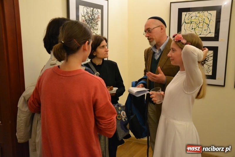 Zdjęcie w galerii na portalu naszraciborz.pl: I AM – Jestem - finał działań artystycznych podsumowano na Zamku Piastowskim wiadomości z regionu