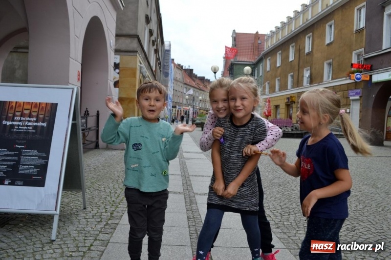 Zdjęcie w galerii na portalu naszraciborz.pl: Spontaniczne ekspresje w Galerii OBOK  wiadomości z regionu