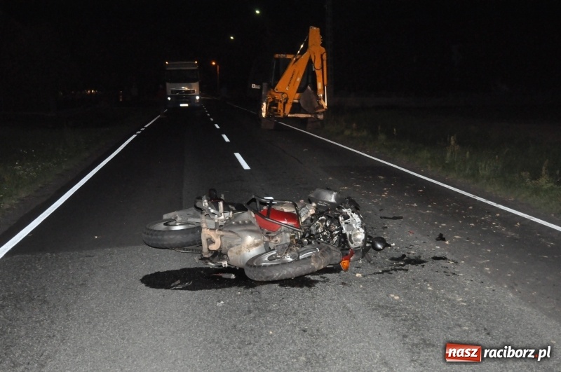 Zdjęcie w galerii na portalu naszraciborz.pl: Hondą, która wczoraj najechała na tył koparki w Kornicach, kierował 70-latek z Raciborza wiadomości z regionu