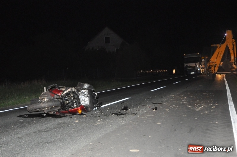 Zdjęcie w galerii na portalu naszraciborz.pl: Hondą, która wczoraj najechała na tył koparki w Kornicach, kierował 70-latek z Raciborza wiadomości z regionu