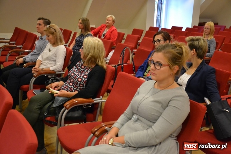 Zdjęcie w galerii na portalu naszraciborz.pl: Zgarnij dotację! – konferencja na Zamku Piastowskim za nami wiadomości z regionu