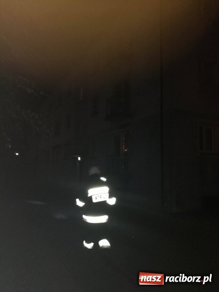 Zdjęcie w galerii na portalu naszraciborz.pl: Pożar w Kuźni Raciborskiej przy ul. Moniuszki wiadomości z regionu