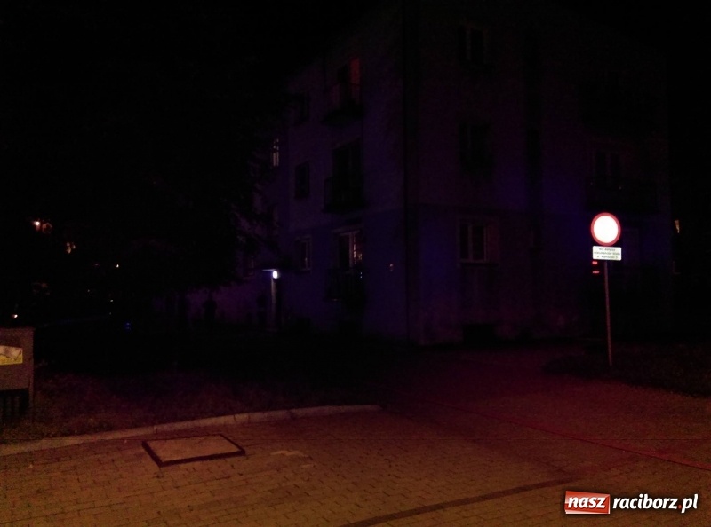 Zdjęcie w galerii na portalu naszraciborz.pl: Pożar w Kuźni Raciborskiej przy ul. Moniuszki wiadomości z regionu