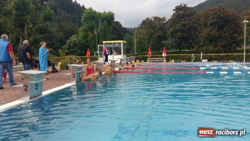 Zdjęcie w galerii na portalu naszraciborz.pl: Pływacy z Raciborza z sukcesami na zawodach pływackich w Werdohl wiadomości z regionu