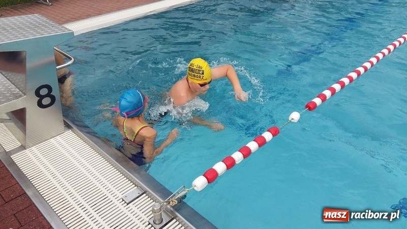 Zdjęcie w galerii na portalu naszraciborz.pl: Pływacy z Raciborza z sukcesami na zawodach pływackich w Werdohl wiadomości z regionu
