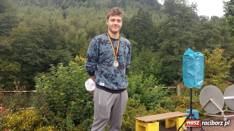 Zdjęcie w galerii na portalu naszraciborz.pl: Pływacy z Raciborza z sukcesami na zawodach pływackich w Werdohl wiadomości z regionu