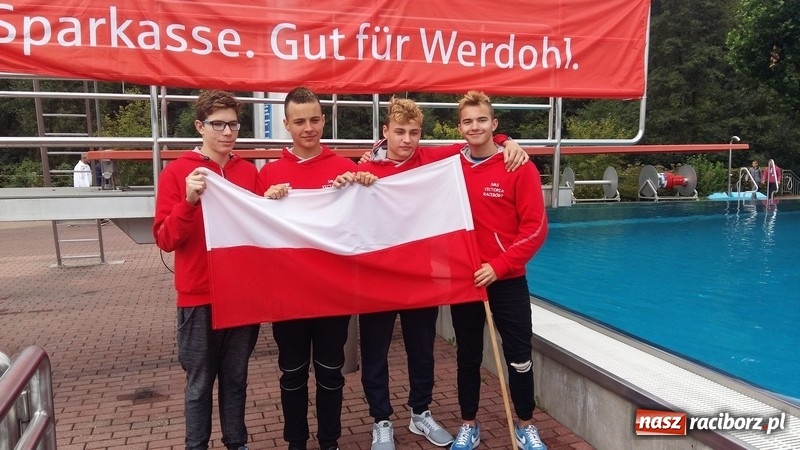 Zdjęcie w galerii na portalu naszraciborz.pl: Pływacy z Raciborza z sukcesami na zawodach pływackich w Werdohl wiadomości z regionu